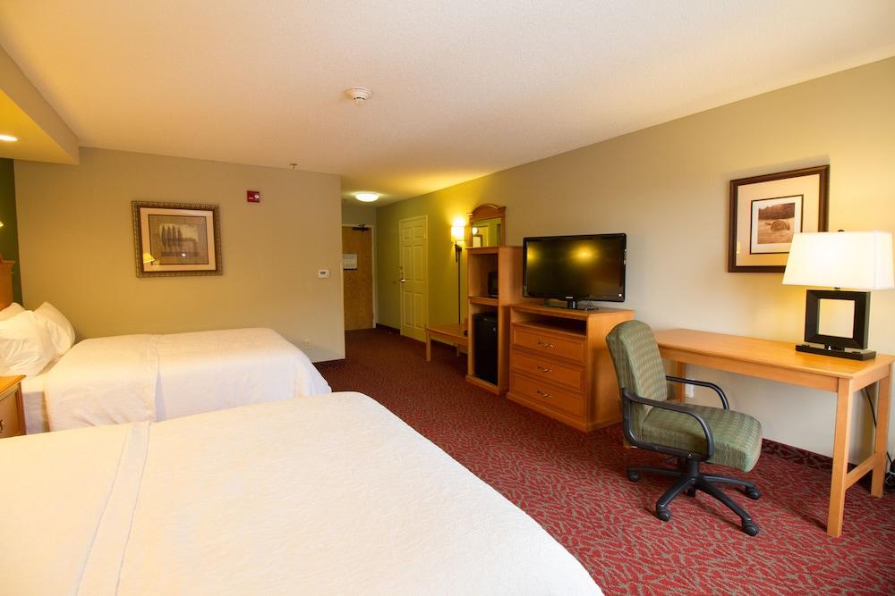Hampton Inn Норфолк Экстерьер фото