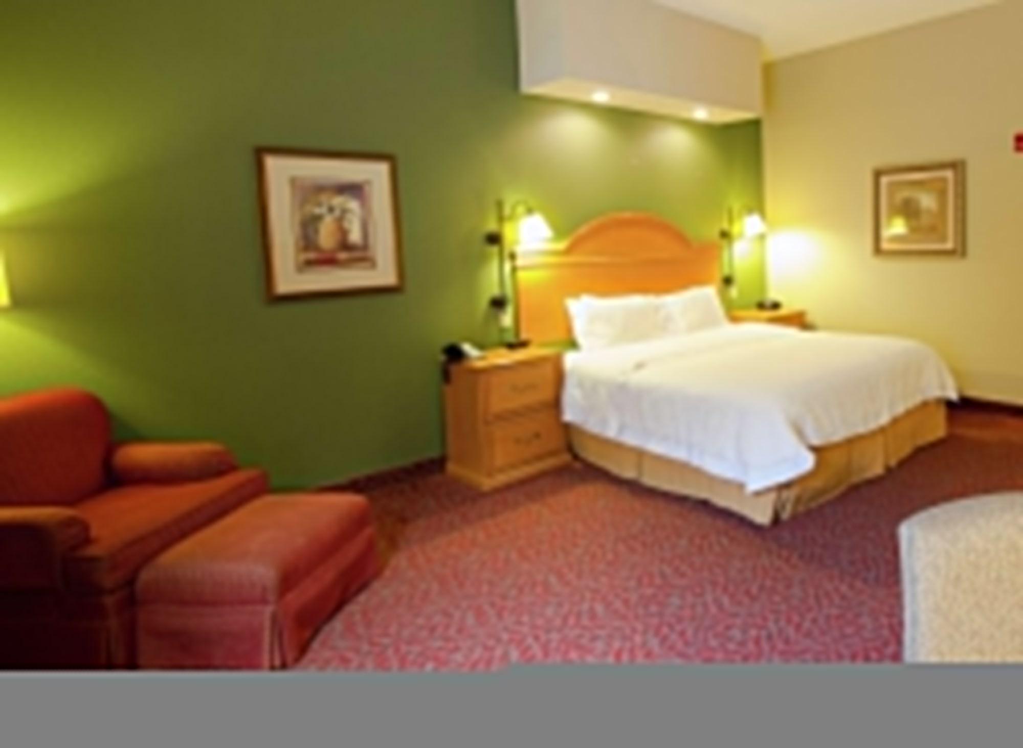 Hampton Inn Норфолк Экстерьер фото