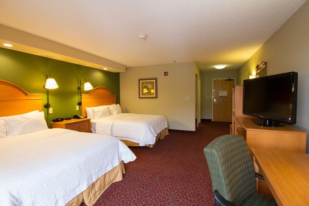Hampton Inn Норфолк Экстерьер фото
