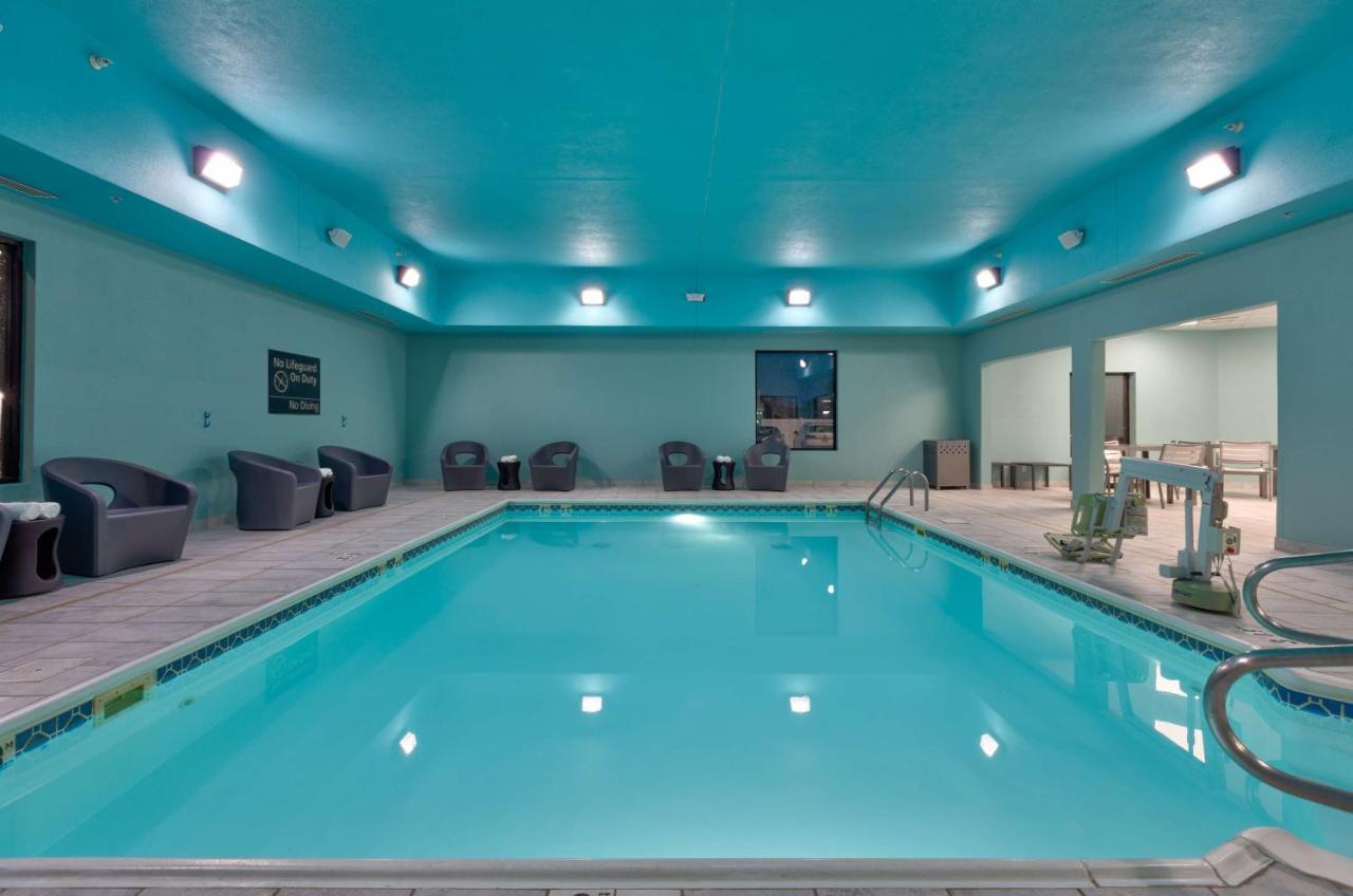 Hampton Inn Норфолк Экстерьер фото