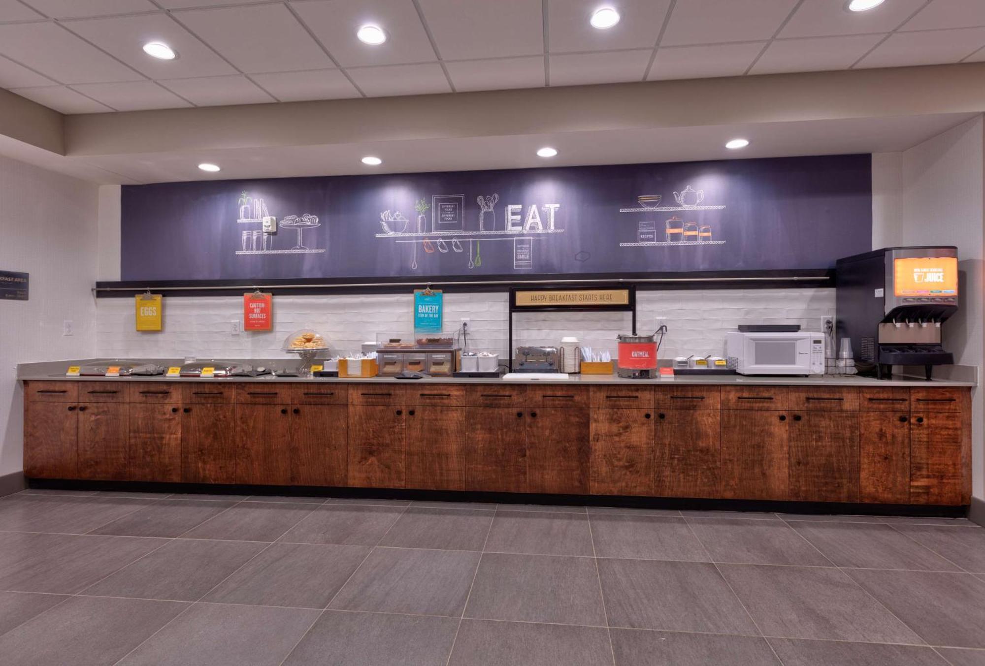 Hampton Inn Норфолк Экстерьер фото